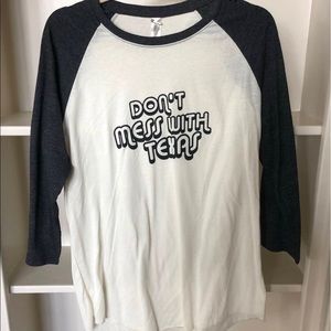 Don’t mess with Texas baseball tee